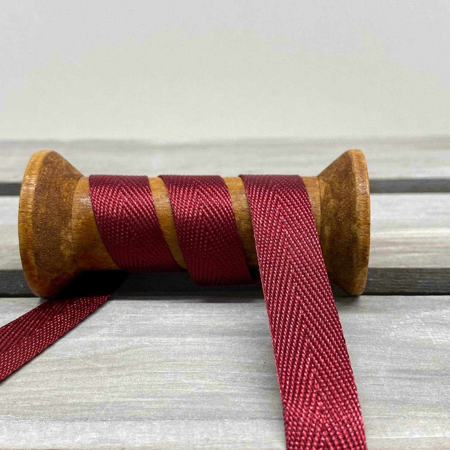 Satin-Feel Herringbone Seam Tape 14mm