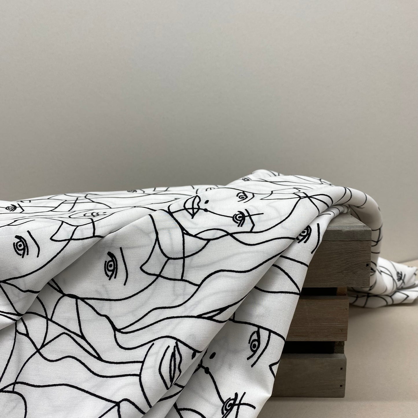 Viscose Poplin Vogue Print