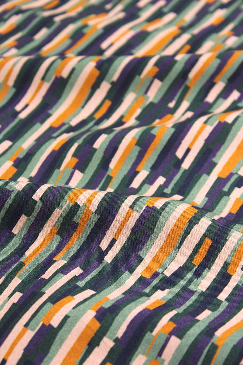 Eglantine et Zoe Roc Purple Viscose Poplin Fabric