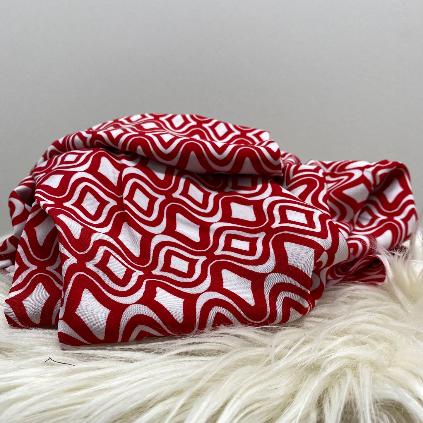 Viscose Poplin Geometric Print Red 1.5m
