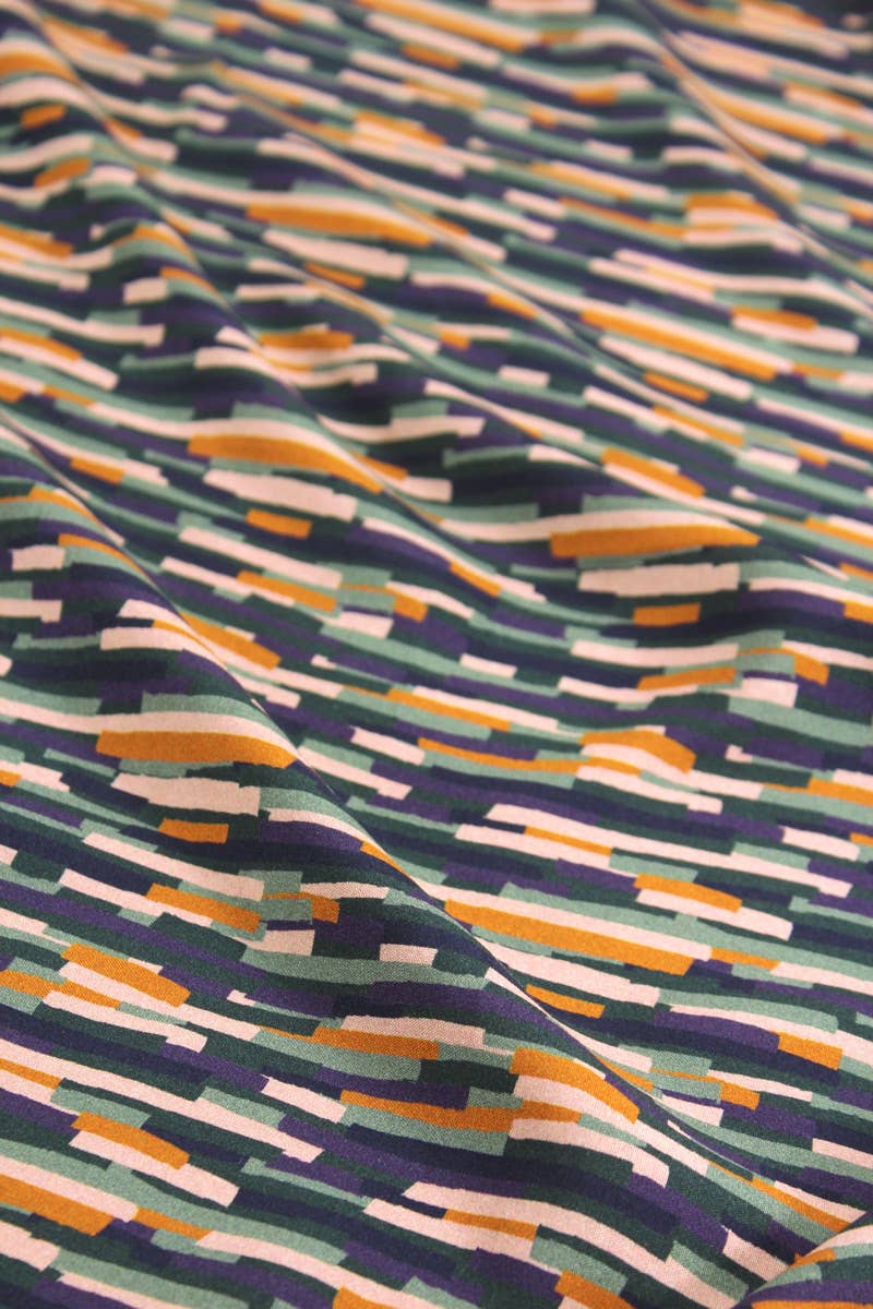 Eglantine et Zoe Roc Purple Viscose Poplin Fabric