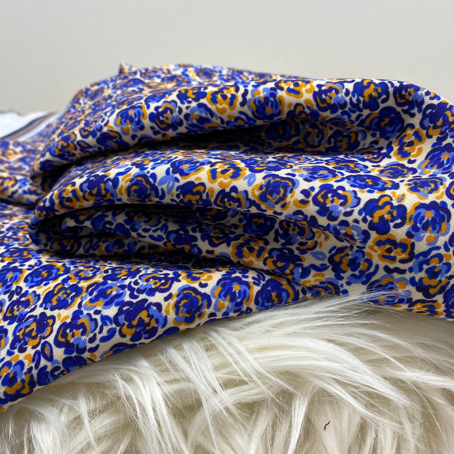 Lise Tailor Fireworks Viscose