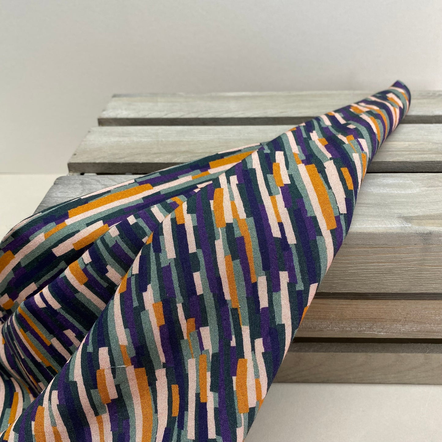 Eglantine et Zoe Roc Purple Viscose Poplin Fabric