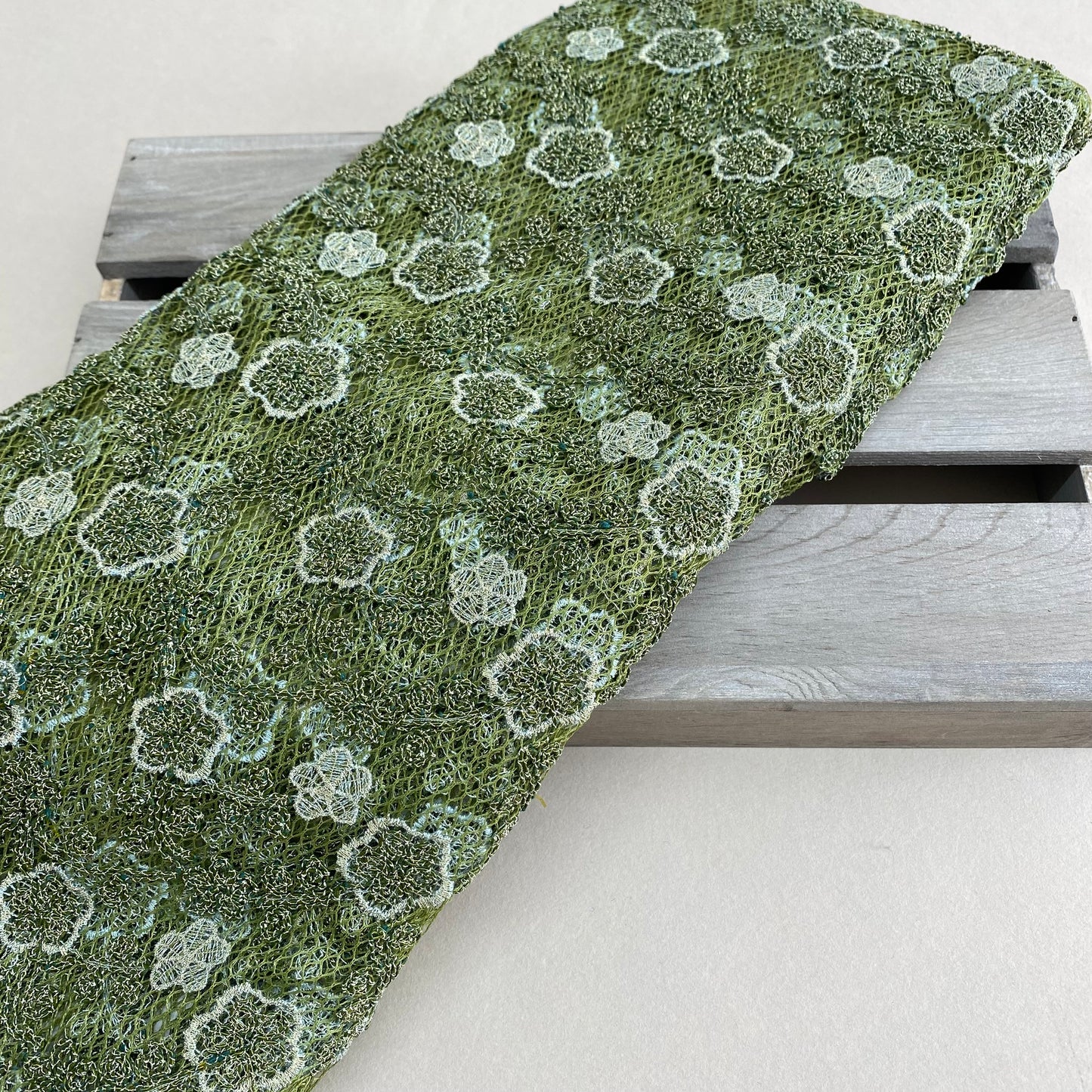 Ralph Lauren Vintage Embriodered Scallop Lace 1.5m