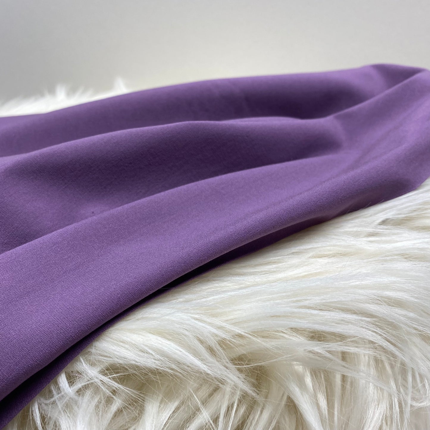 Viscose Stretch Poplin Grape Violet