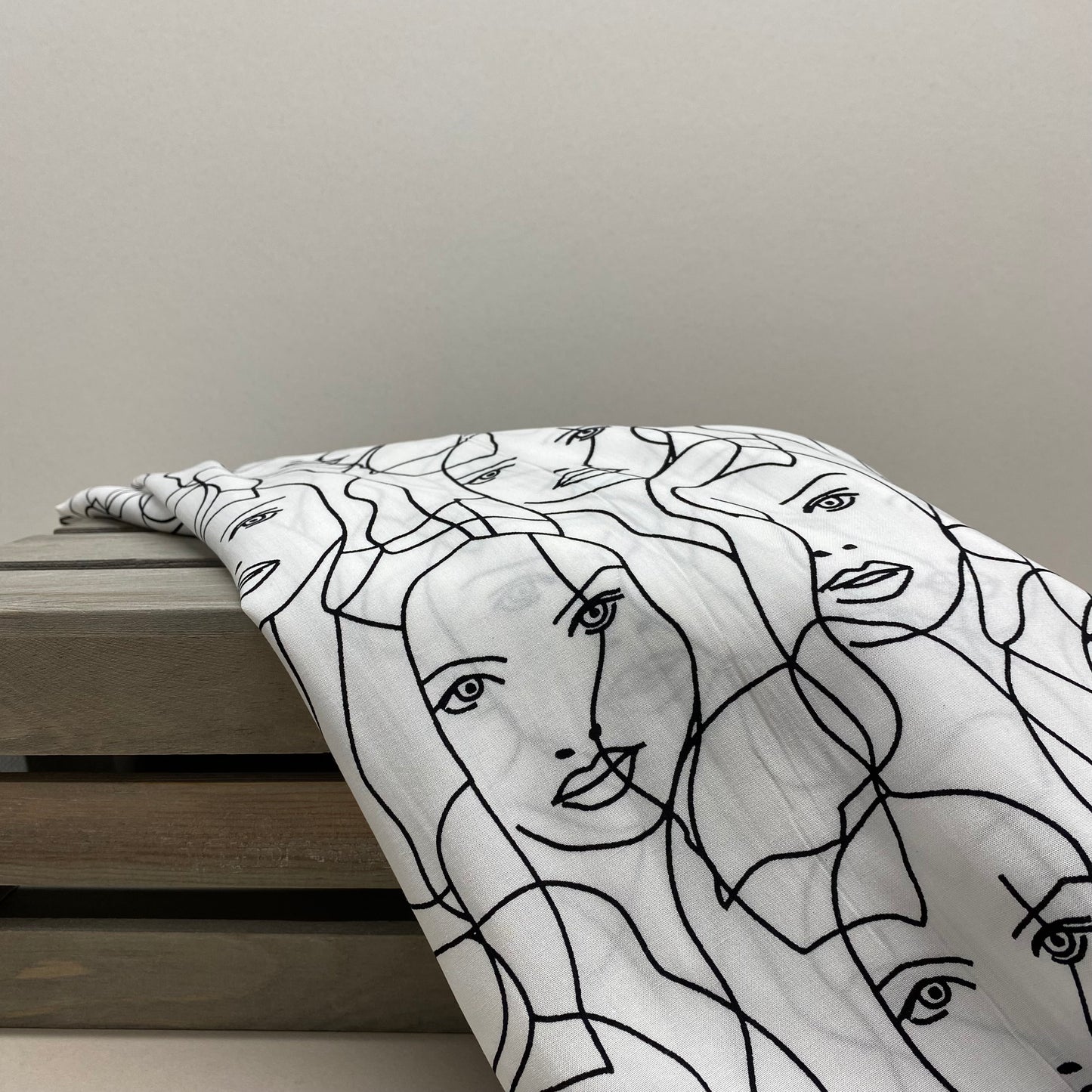 Viscose Poplin Vogue Print