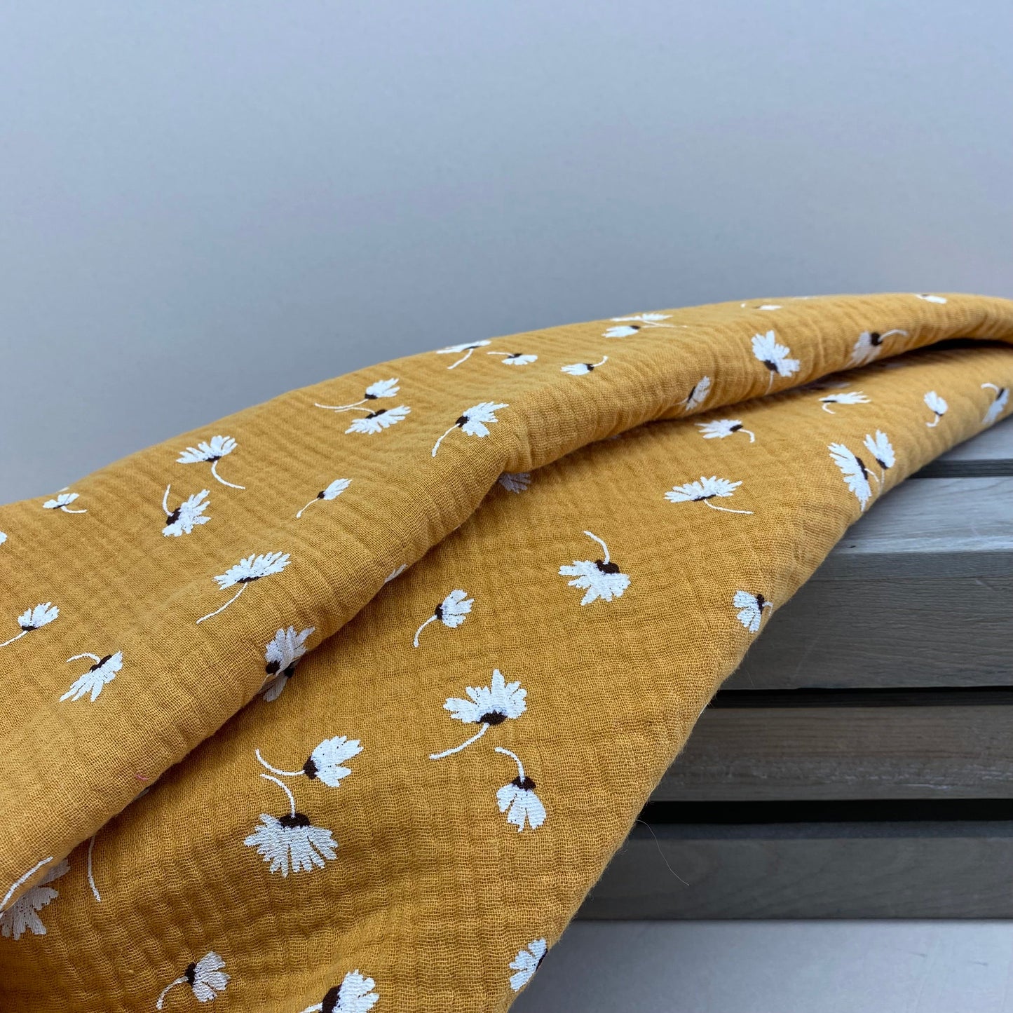 Olivia Double Gauze Fabric Sunflower Daisy 1.5m