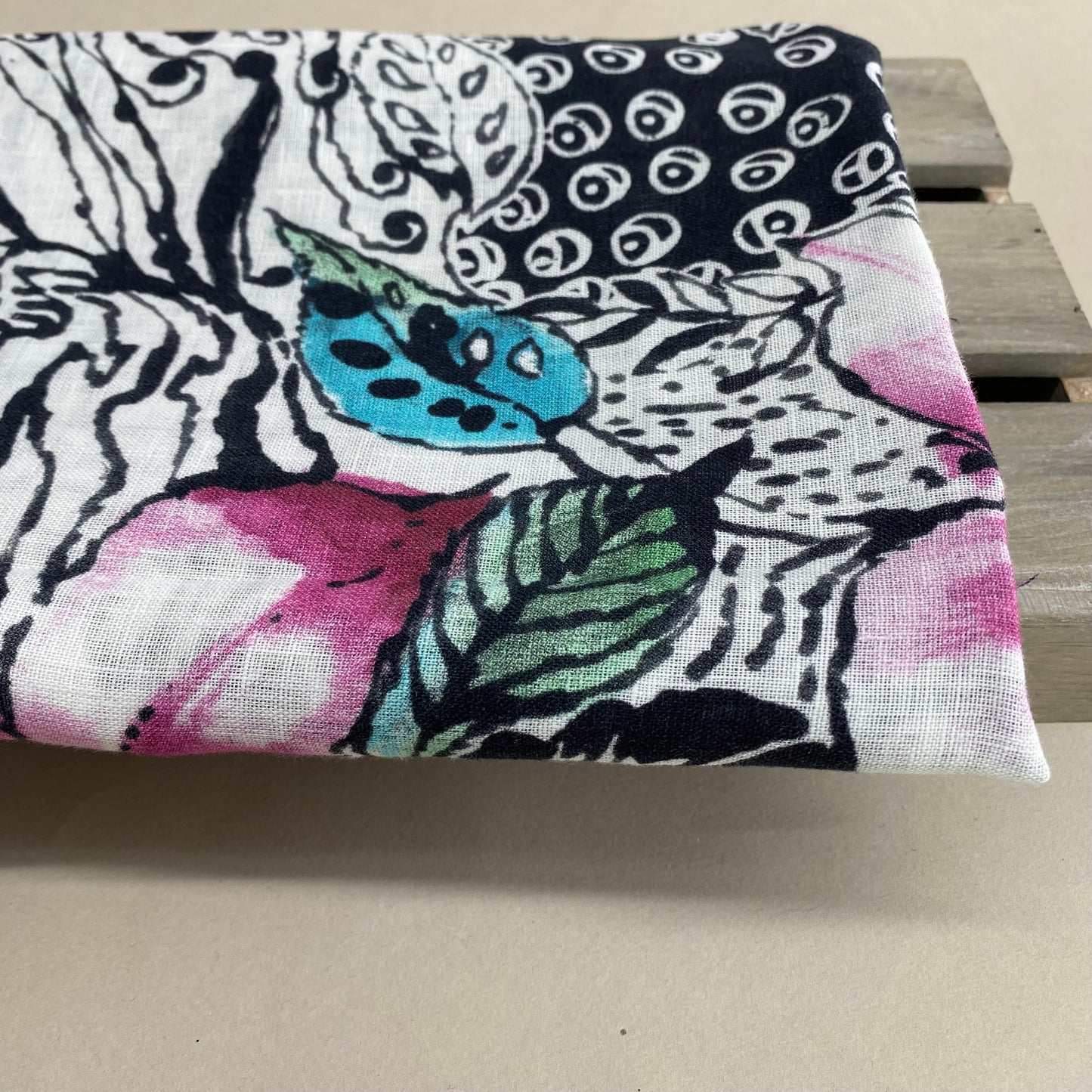 Patterned Linen Dressmaking Fabric Abstract Garden 1.2m