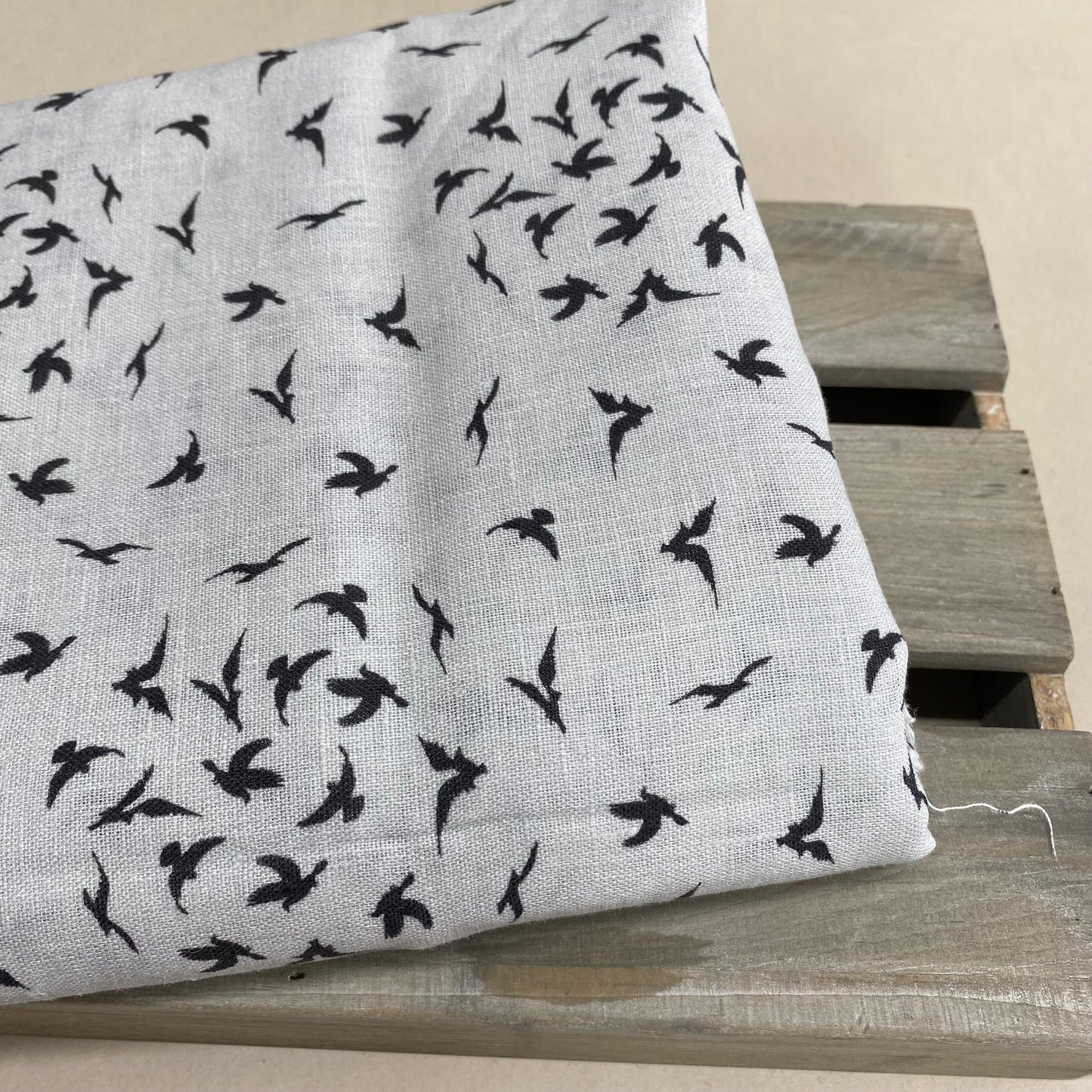 Patterned Linen Dressmaking Fabric Migration 1.5m