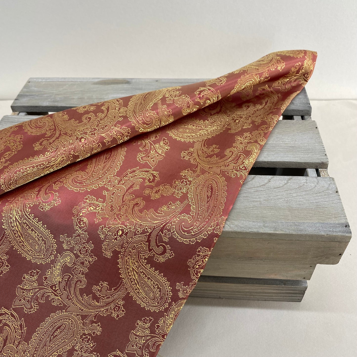 Queenie Paisley Print Viscose Blend Lining Copper