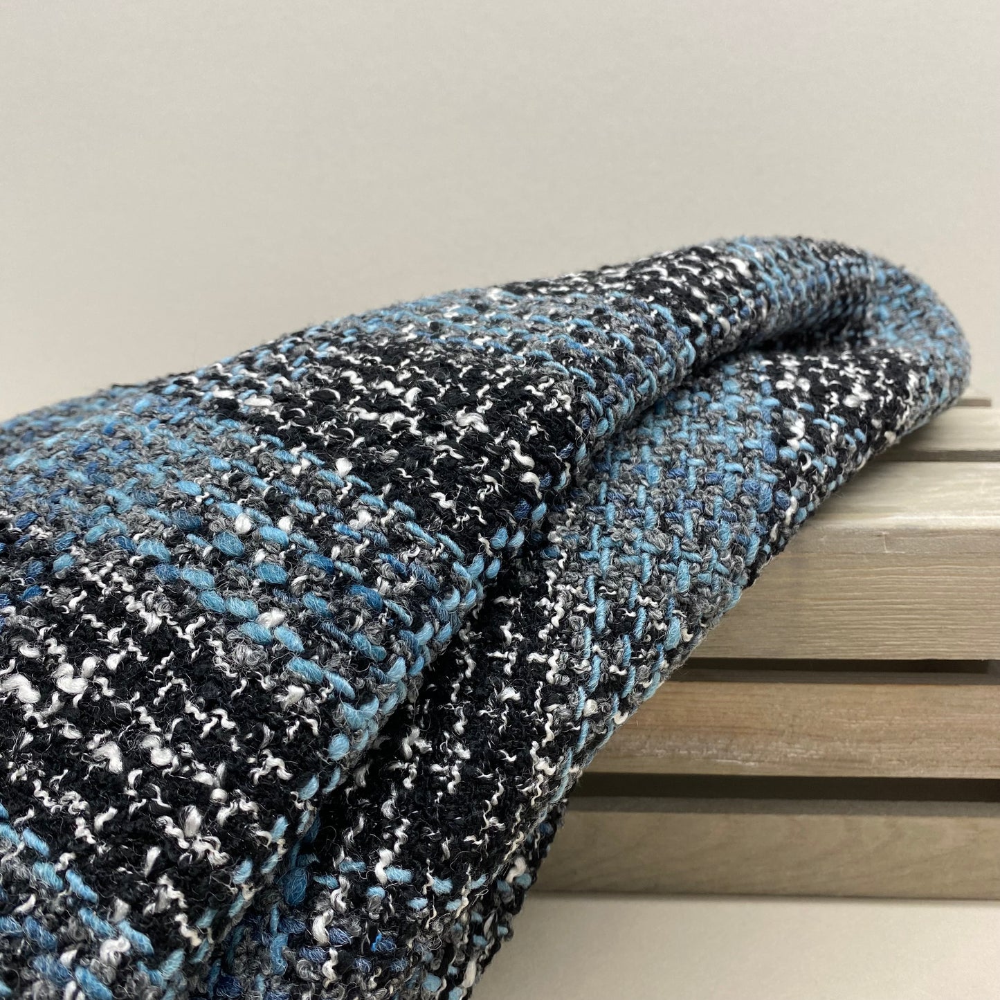 Open Weave Wool Viscose Blend Grey Blue Herringbone 1m