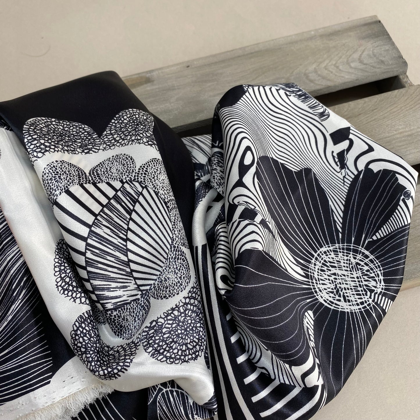 Black and White Floral Motif Sateen 1.25m