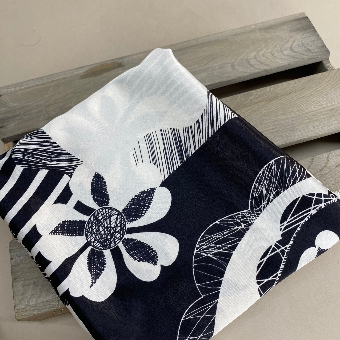 Black and White Floral Motif Sateen 1.25m