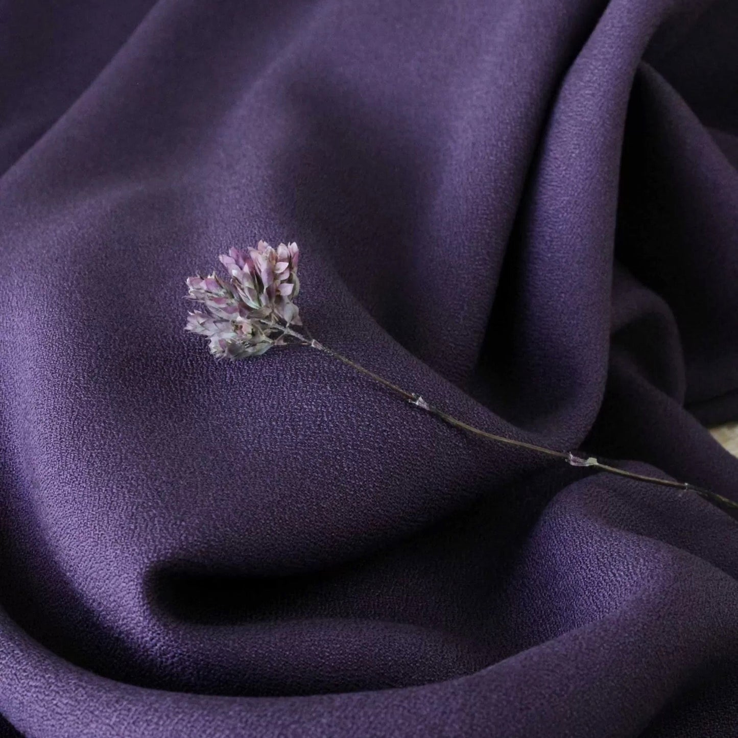 Eglantine et Zoe Viscose Crepe Violet