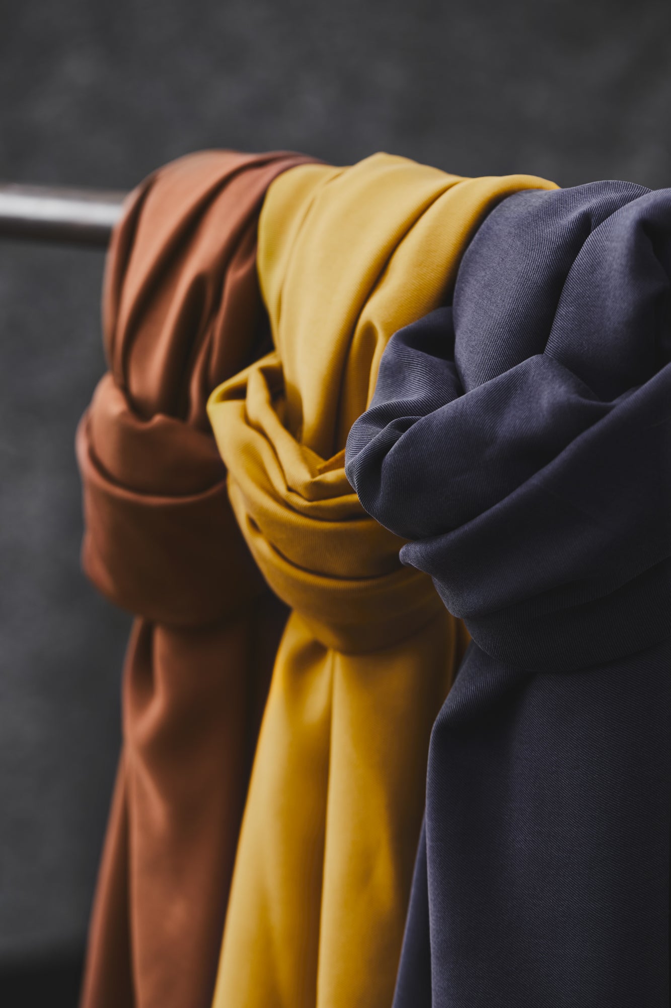 meetMILK New Smooth Drape Twill Blueberry