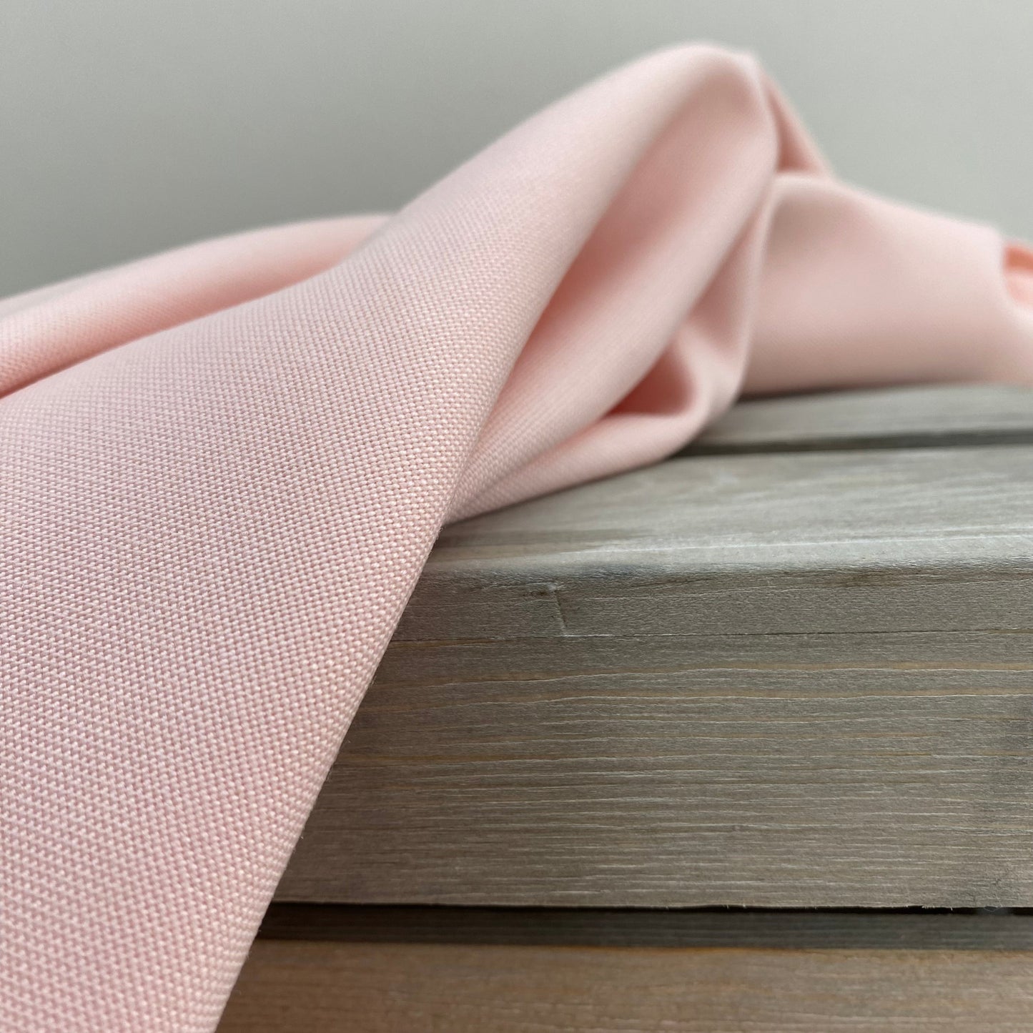 Lightweight Fine Wool Suiting Pale Pink 2.5m