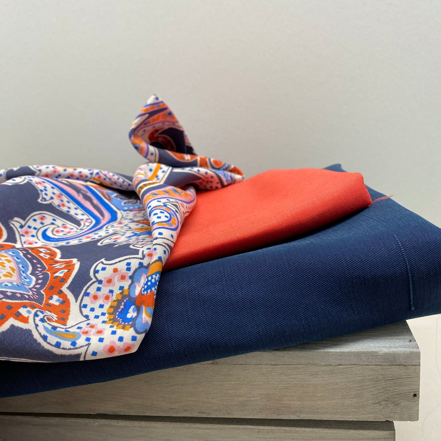 Paisley Viscose Lawn Navy Melody 0.6m