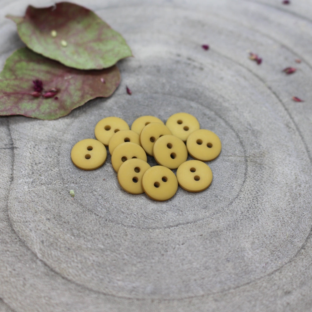 Atelier Brunette Matt Buttons Mustard