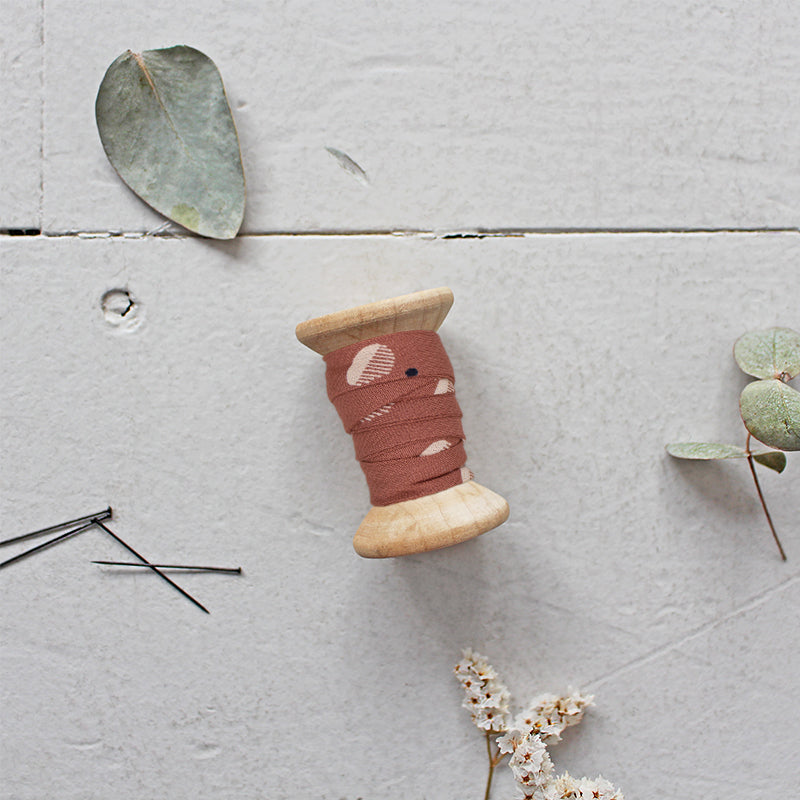 Atelier Brunette Seed Chestnut Crepe Bias Binding