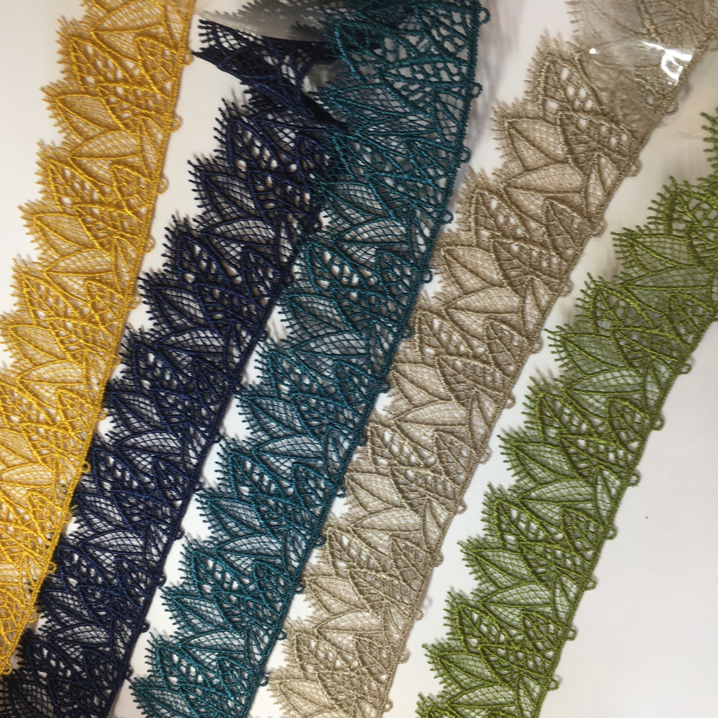 Leaf Tulle Lace 32mm