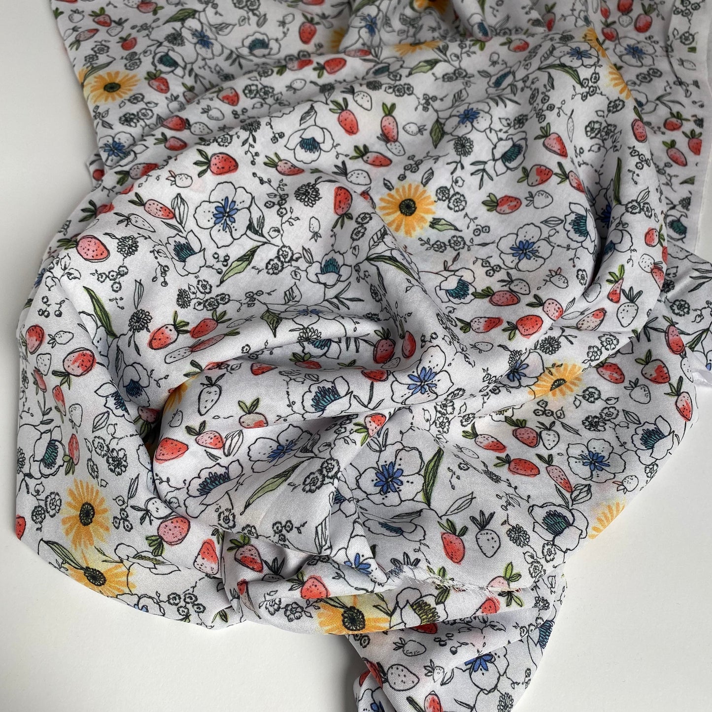 Strawberry Sunshine Print Cotton Batiste Lawn 0.35m