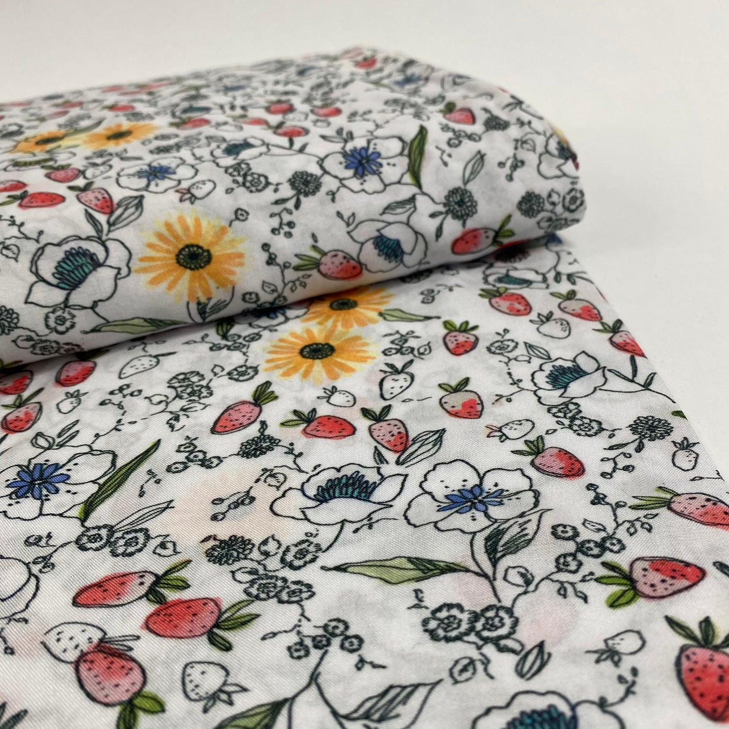 Strawberry Sunshine Print Cotton Batiste Lawn 0.35m
