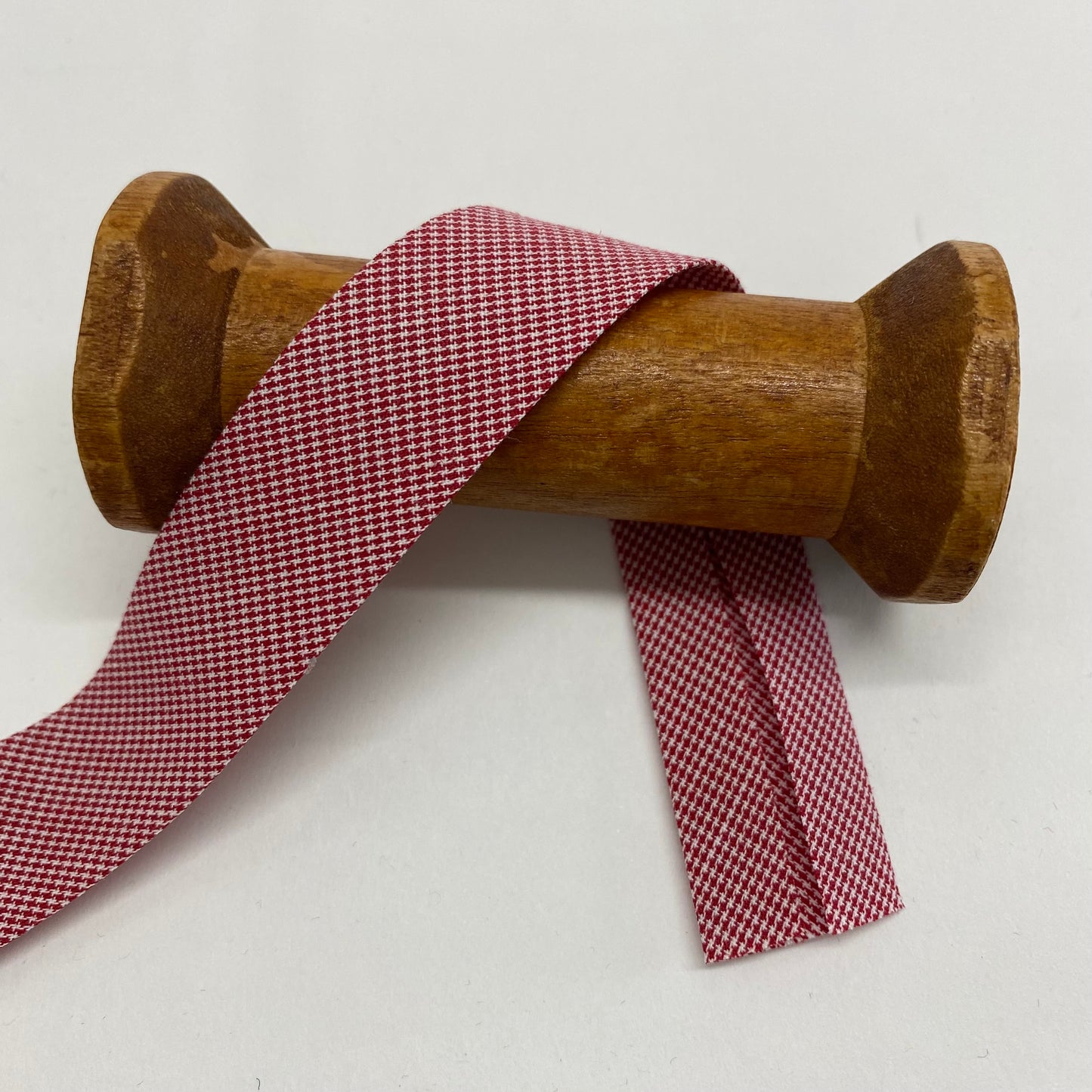 Puppy Tooth Cotton Bias Binding Red 20mm