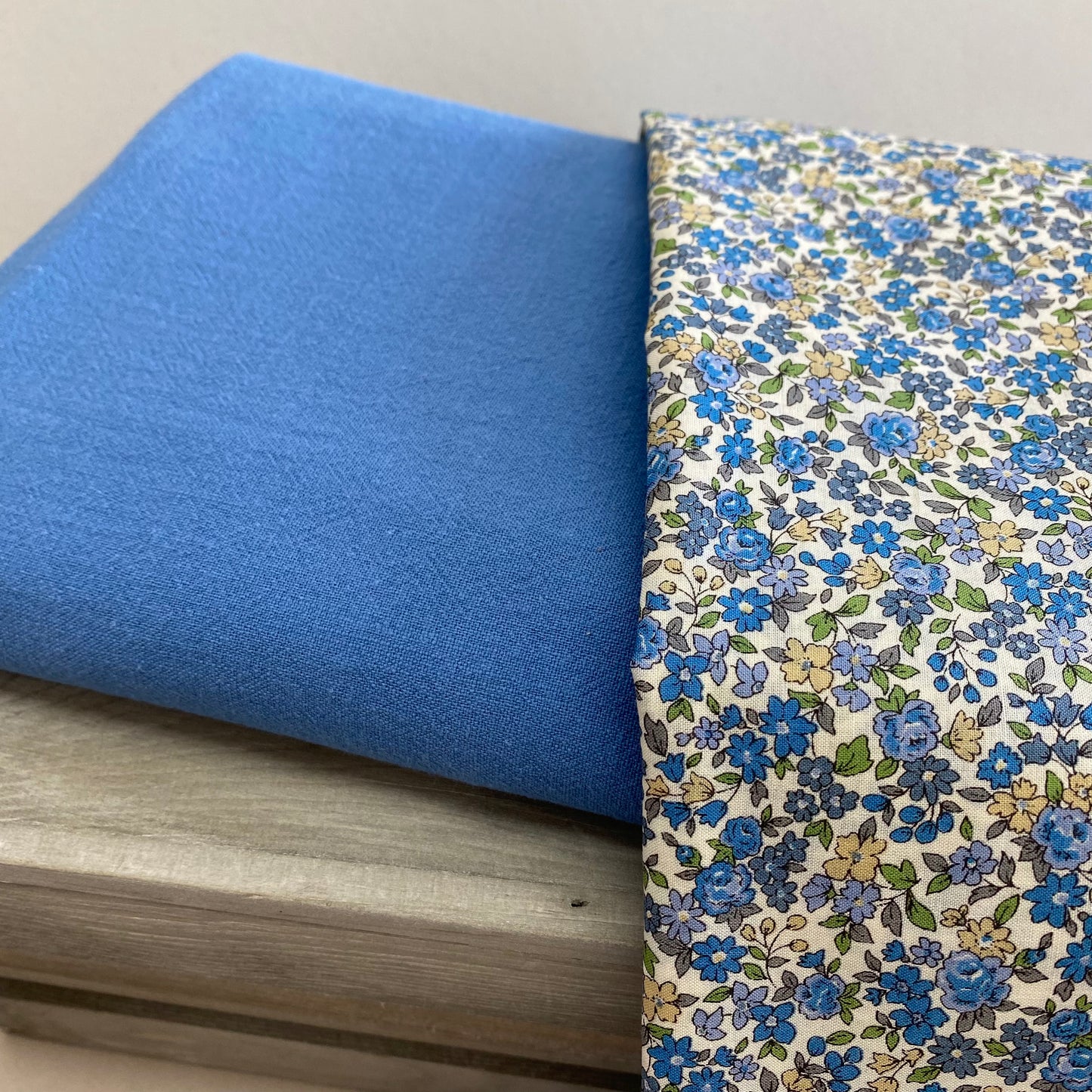 Frou Frou Les Fleuris Turquoise Sprig no.15 Cotton Lawn