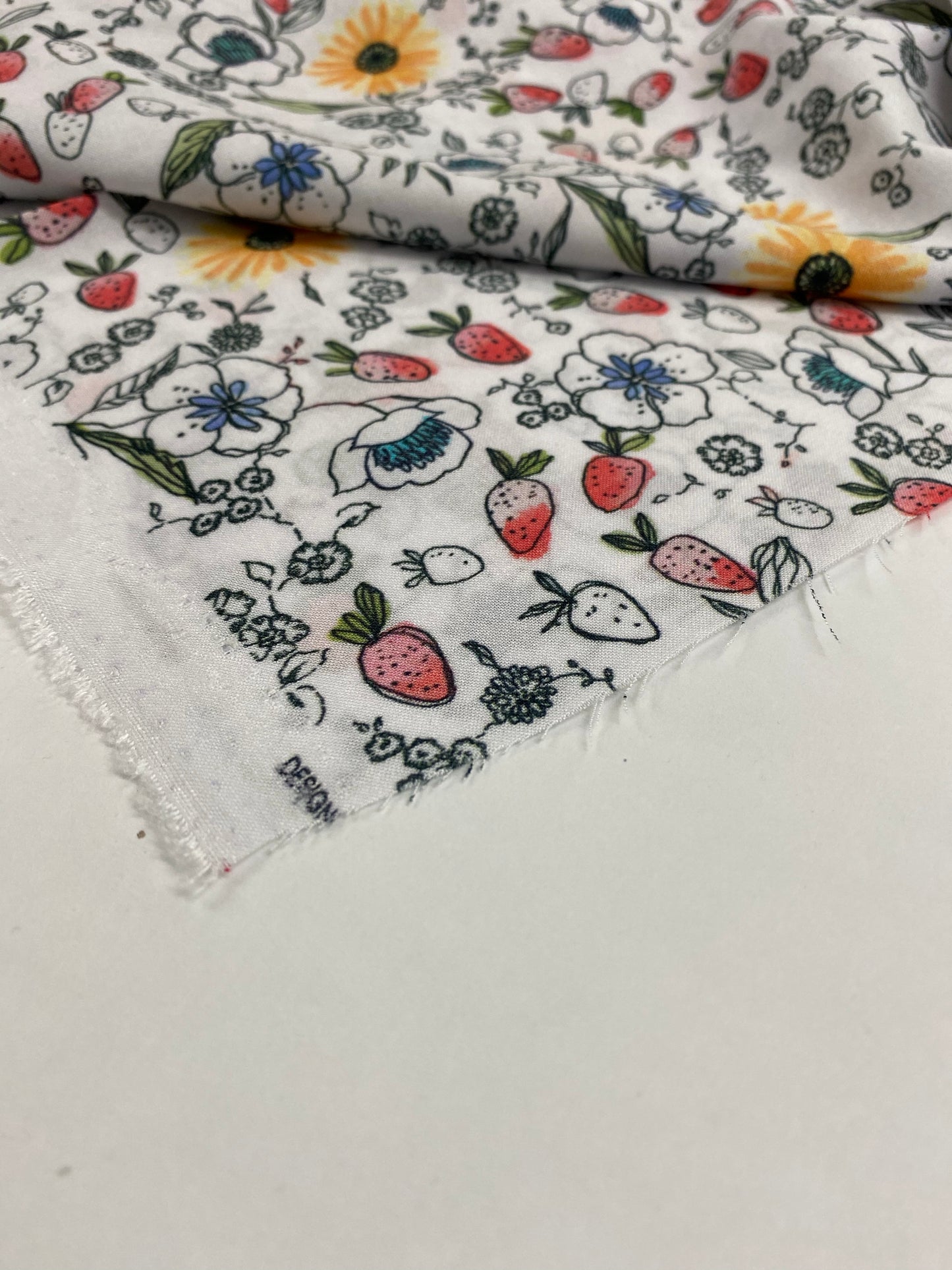 Strawberry Sunshine Print Cotton Batiste Lawn 0.35m
