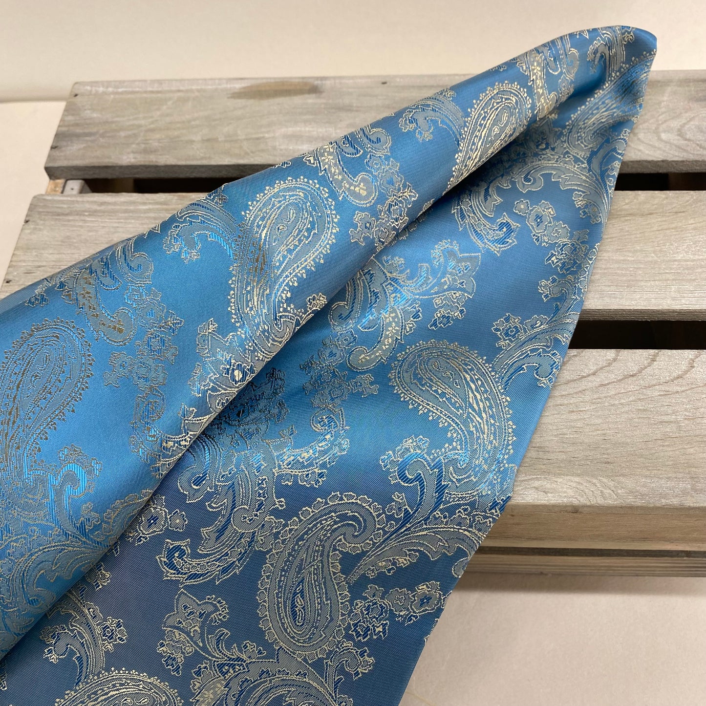 Queenie Paisley Print Viscose Blend Lining Duck Egg