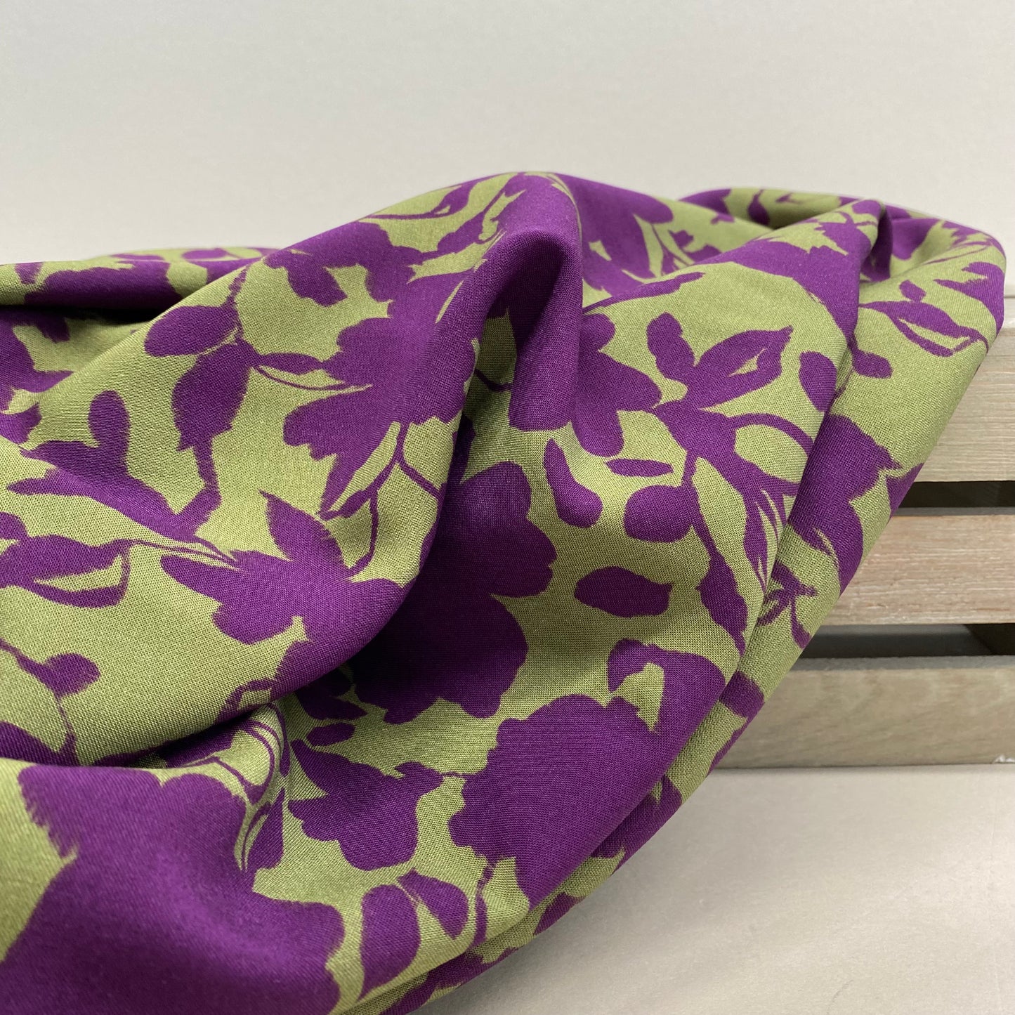 Atelier Jupe Khaki Violet Flower Viscose Fabric