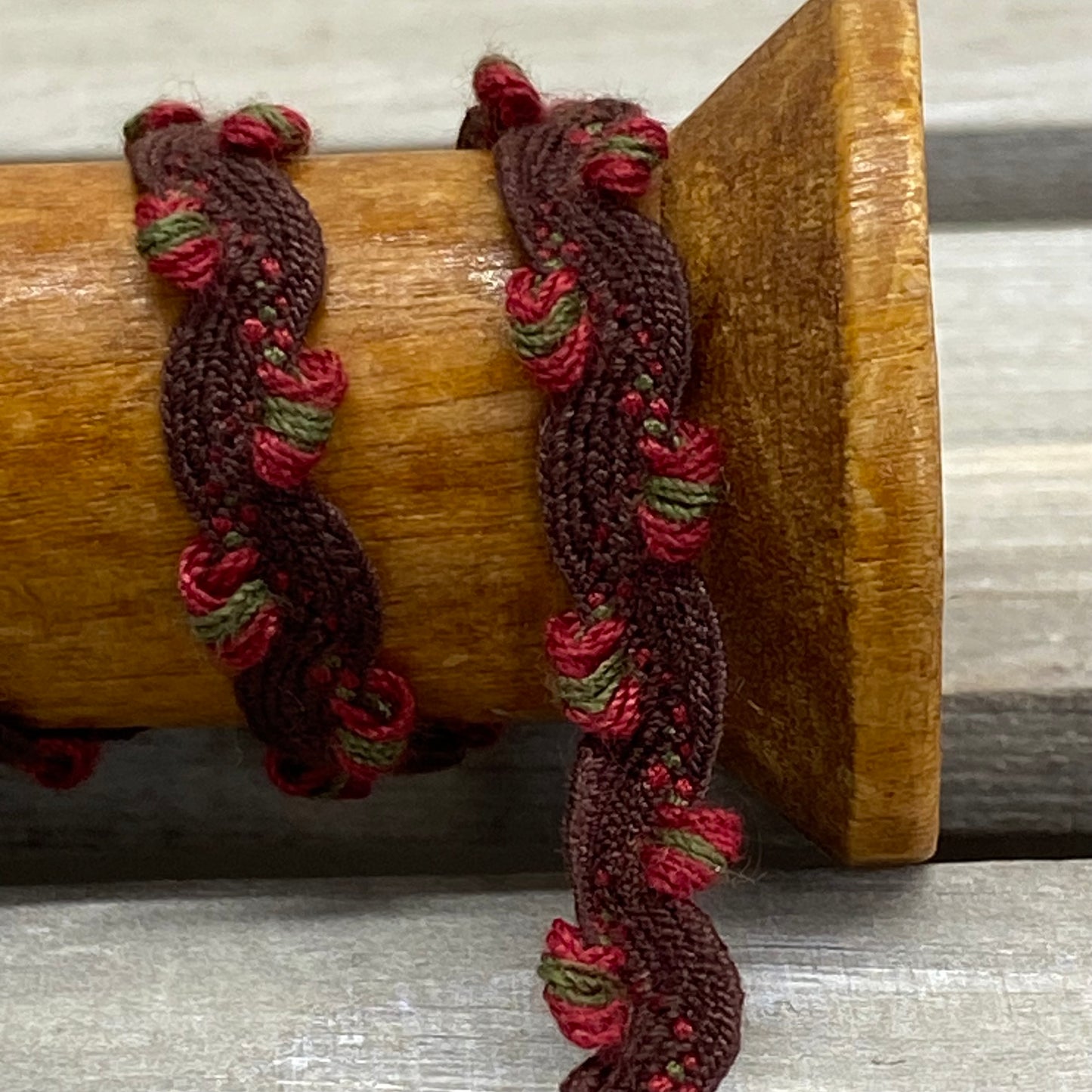 Fancy Scalloped Ric Rac Ribbon Trim Chocolate