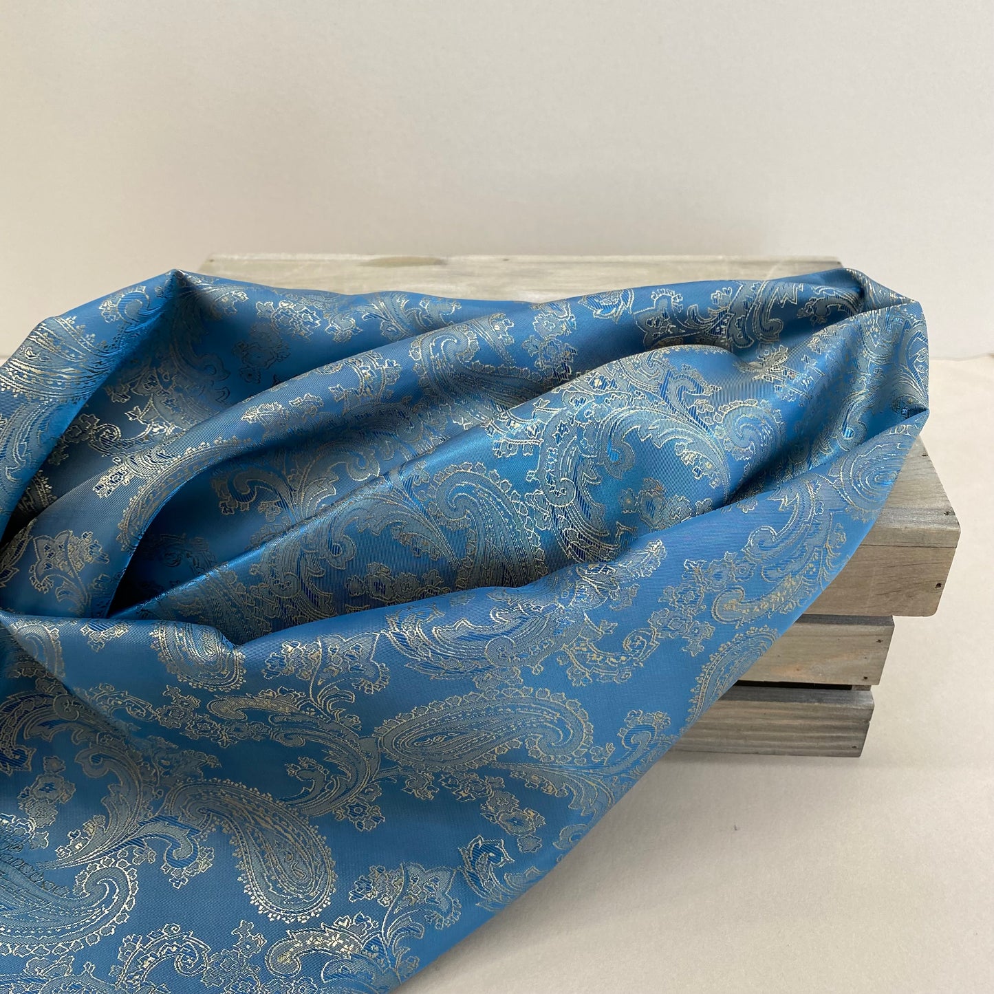 Queenie Paisley Print Viscose Blend Lining Duck Egg