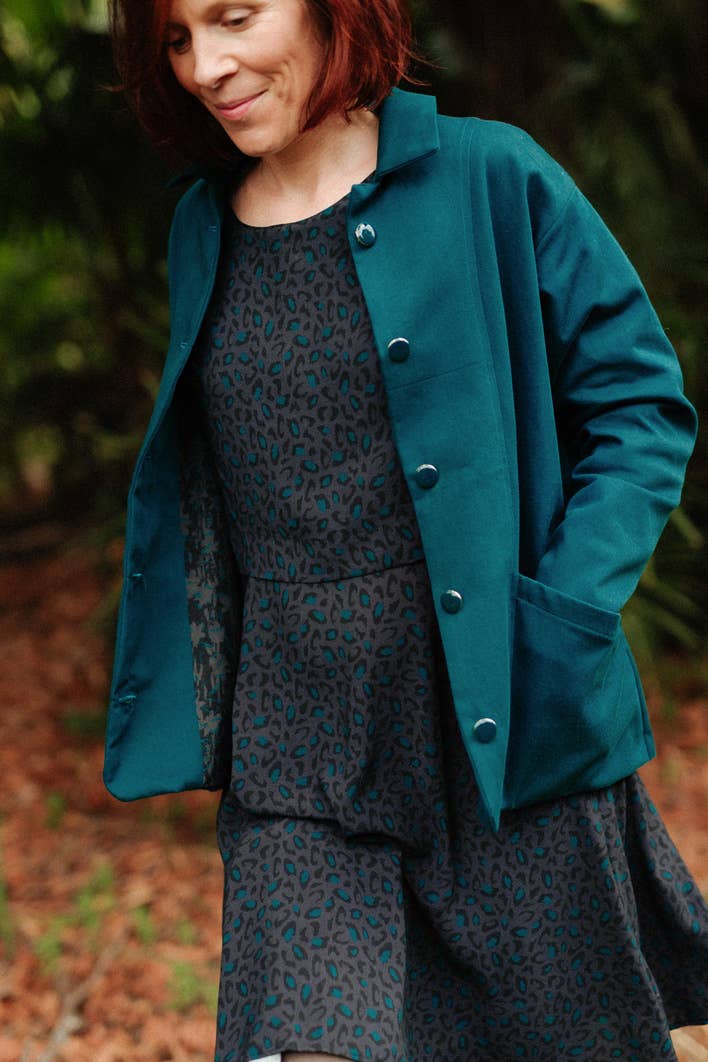 Eglantine et Zoe Jungle Collection Bagheera Anthracite Viscose Fabric