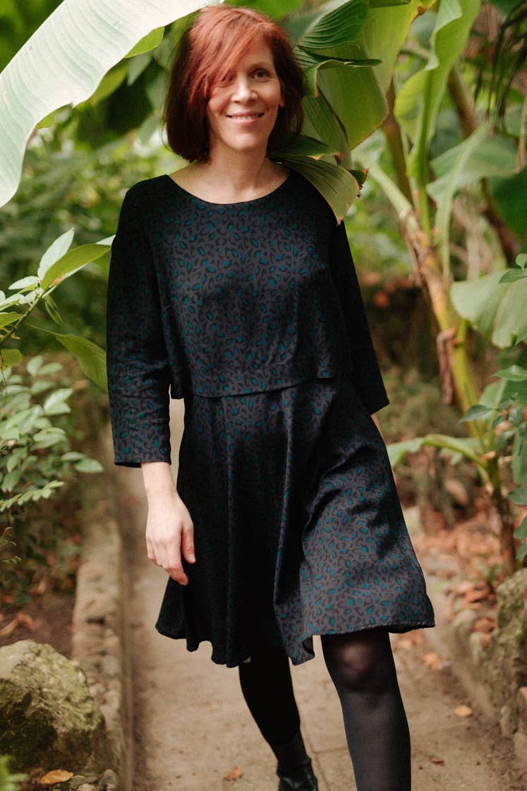 Eglantine et Zoe Jungle Collection Bagheera Anthracite Viscose Fabric