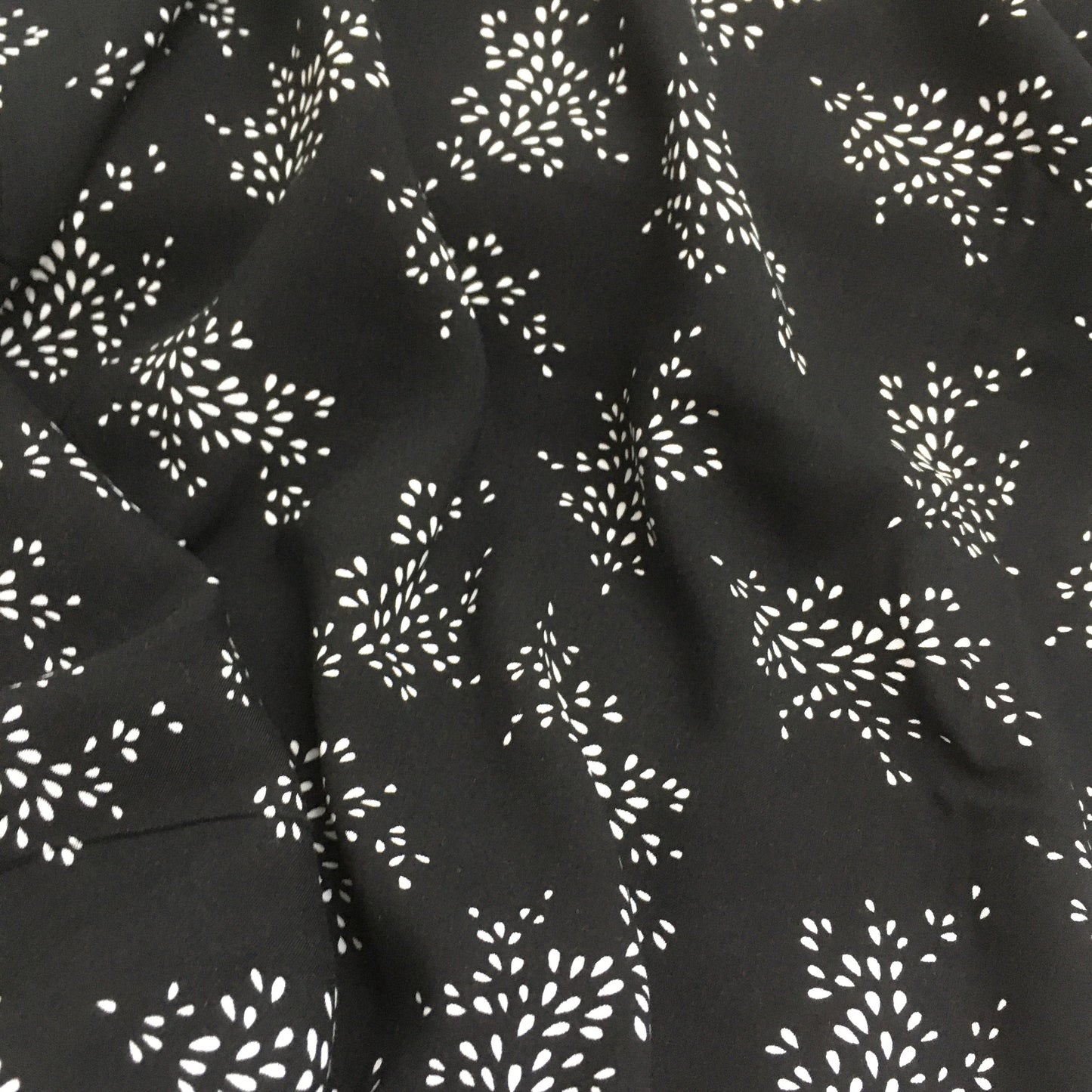 Black and White Sprig Print Viscose Dress 0.75m
