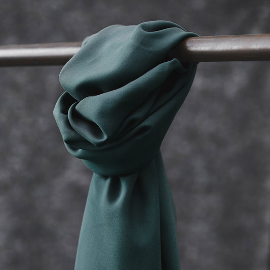 meetMILK Soft Stretch Twill Pond